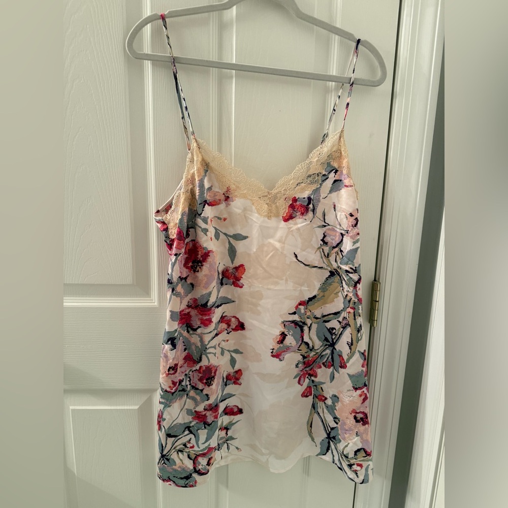 In Bloom floral satin night gown lace detail size large